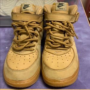 Nike Air Force 1 Mid